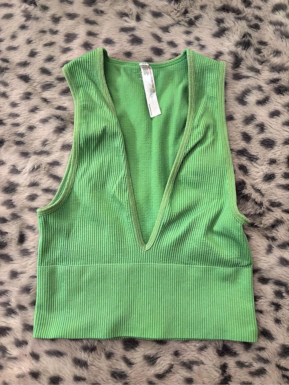 Urban Outfitters Ribbed Deep V Tank Top in Green Small